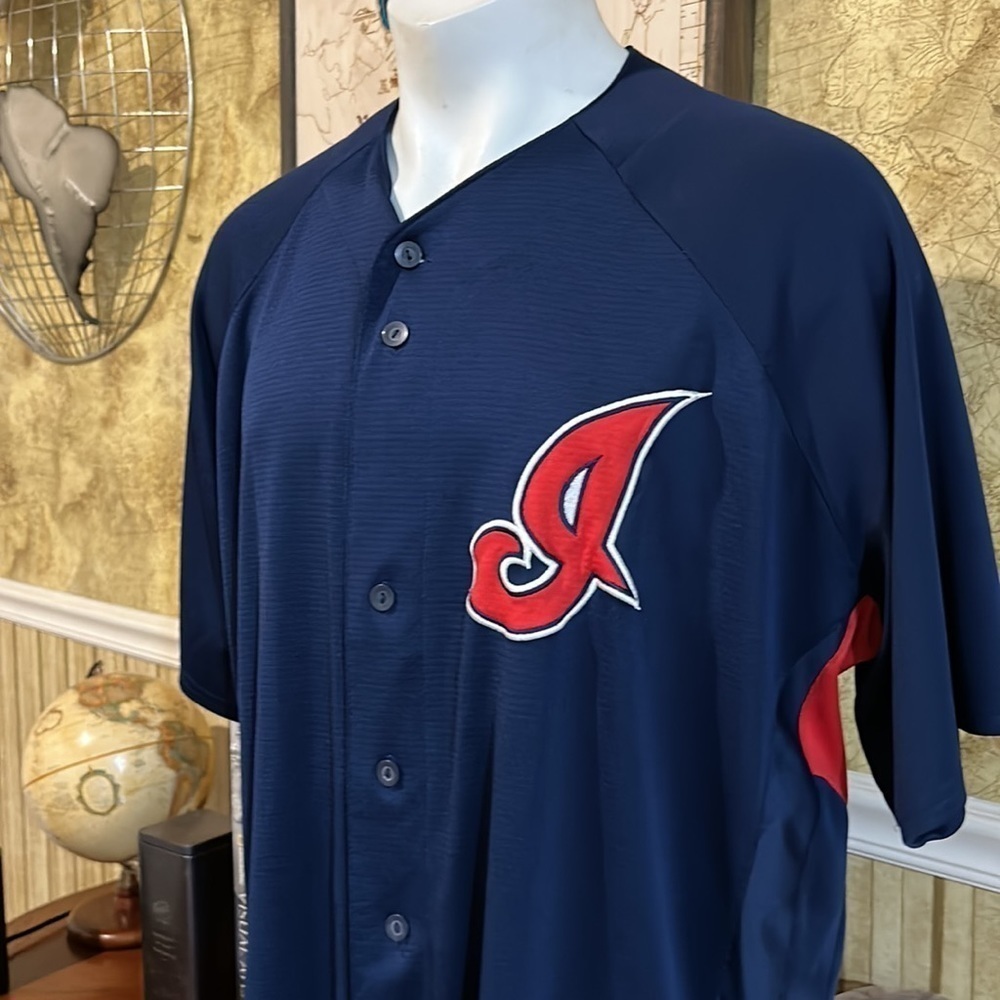 Cleveland Indian Baseball Jersey - Picture 2 of 11